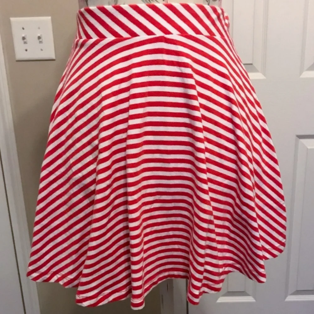 SO Women's Red and White Striped Jersey Circle Skater Skirt Size XL - Picture 3 of 6